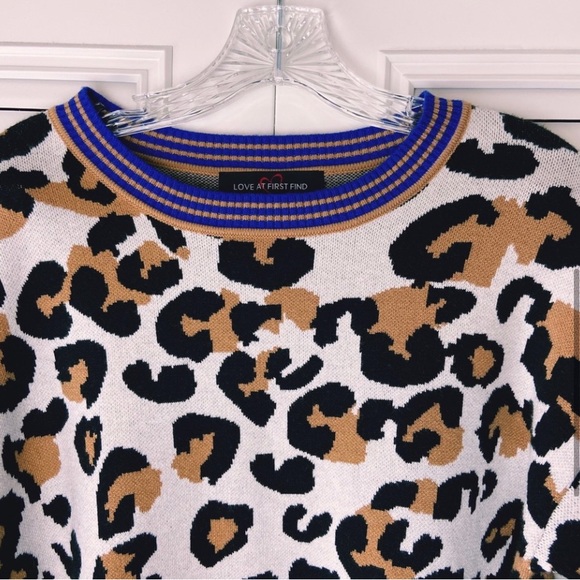 Love At First Find Leopard Sweater Size XL - Picture 3 of 4